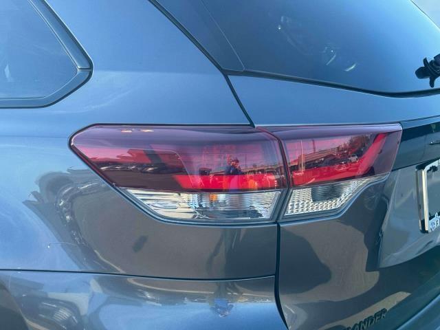 used 2019 Toyota Highlander car, priced at $26,000