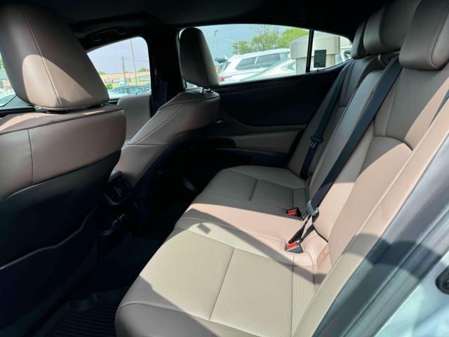 used 2022 Lexus ES 350 car, priced at $35,750