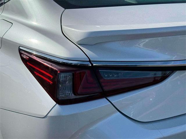 used 2024 Lexus ES 250 car, priced at $34,500