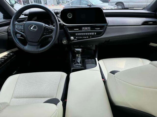 used 2022 Lexus ES 350 car, priced at $37,000