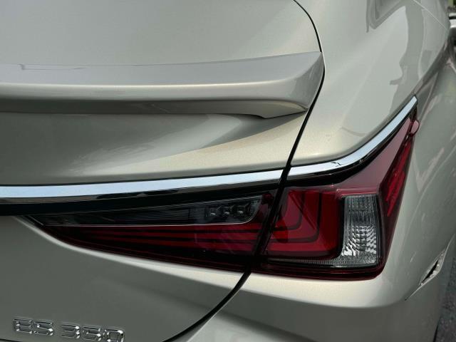 used 2022 Lexus ES 350 car, priced at $37,000