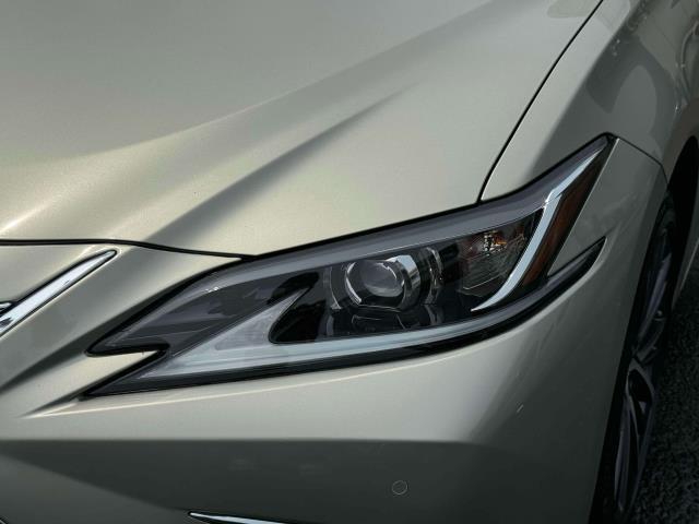 used 2022 Lexus ES 350 car, priced at $37,000