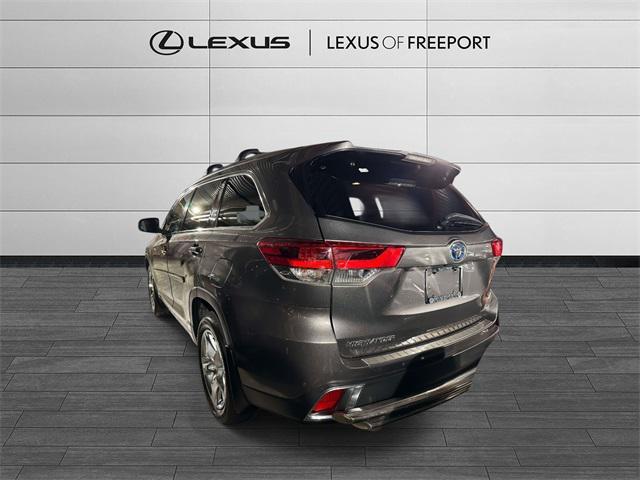 used 2017 Toyota Highlander Hybrid car, priced at $26,500