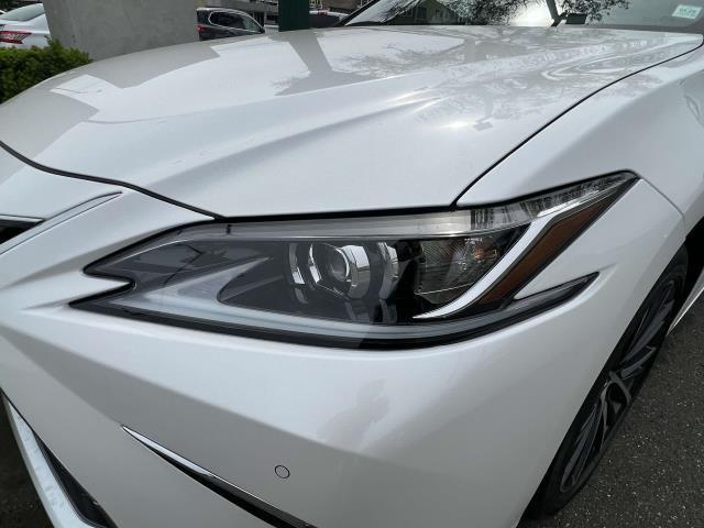 used 2024 Lexus ES 350 car, priced at $40,000