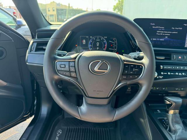 used 2022 Lexus ES 350 car, priced at $37,500