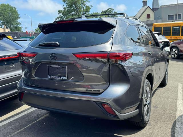 used 2022 Toyota Highlander car, priced at $35,000