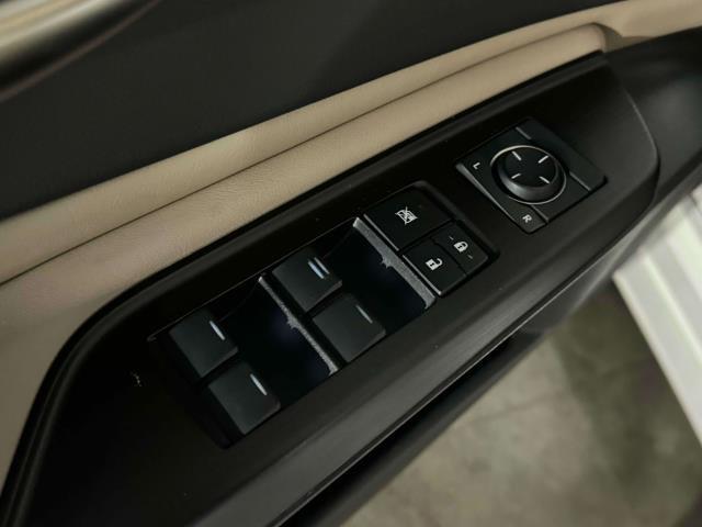 used 2019 Lexus ES 350 car, priced at $29,000