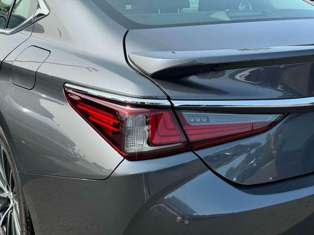used 2022 Lexus ES 350 car, priced at $34,000