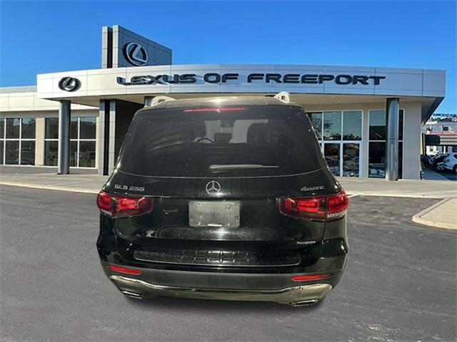 used 2022 Mercedes-Benz GLB 250 car, priced at $34,750