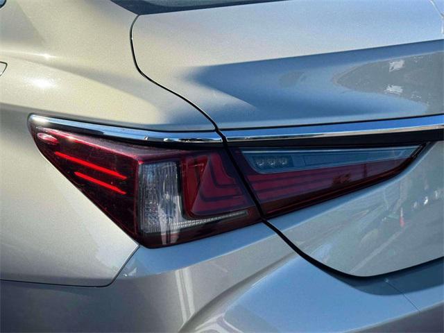used 2019 Lexus ES 350 car, priced at $29,000