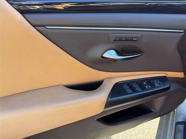 used 2019 Lexus ES 350 car, priced at $29,000