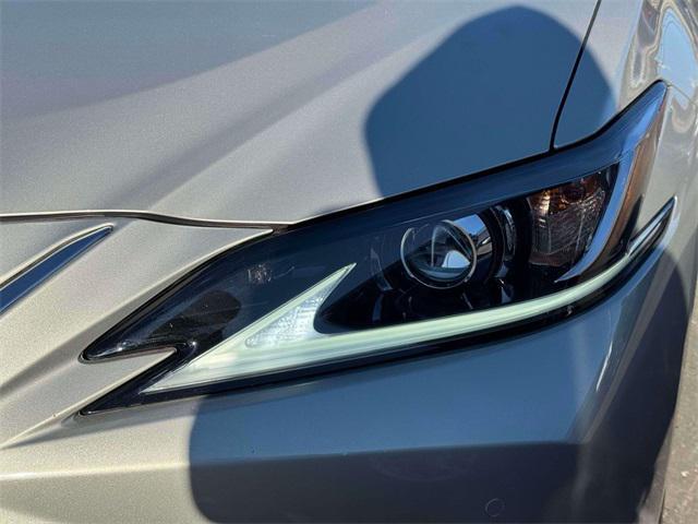 used 2019 Lexus ES 350 car, priced at $29,000
