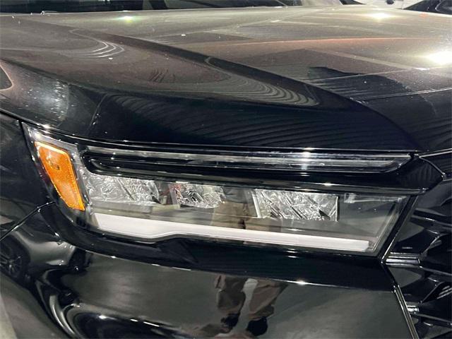 used 2025 Honda Pilot car, priced at $46,000