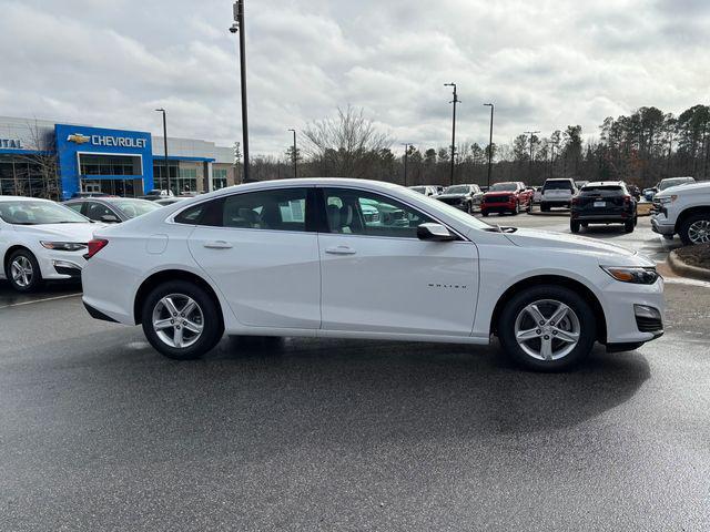 new 2025 Chevrolet Malibu car, priced at $25,740