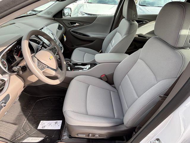 new 2025 Chevrolet Malibu car, priced at $25,740