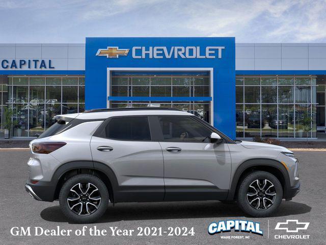 new 2025 Chevrolet TrailBlazer car, priced at $32,005