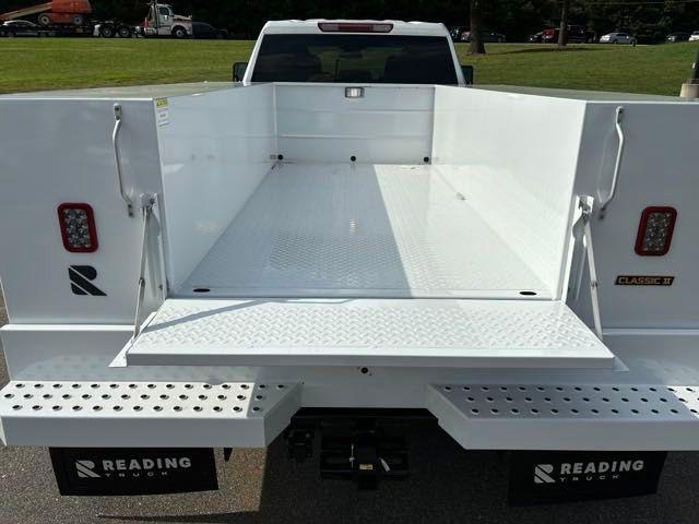 new 2024 Chevrolet Silverado 3500 car, priced at $71,196