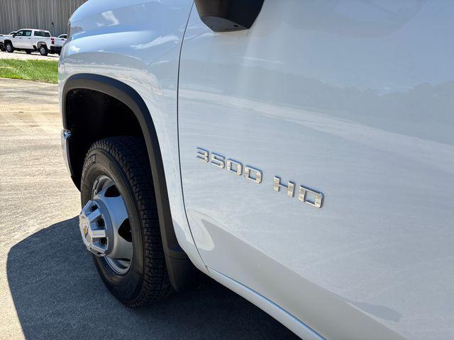 new 2025 Chevrolet Silverado 3500 car, priced at $52,203