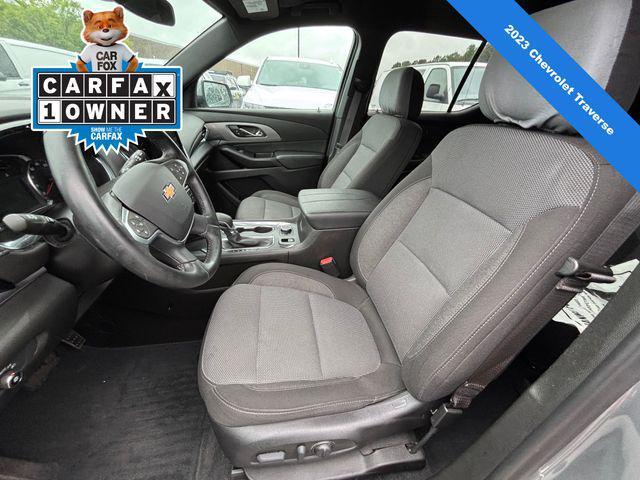 used 2023 Chevrolet Traverse car, priced at $32,300