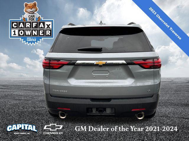 used 2023 Chevrolet Traverse car, priced at $32,300
