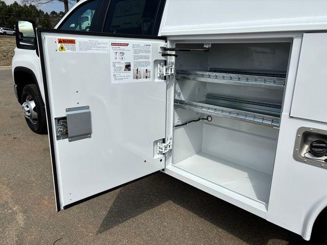 new 2024 Chevrolet Silverado 3500 car, priced at $80,009