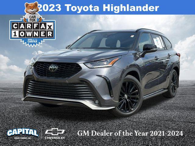 used 2023 Toyota Highlander car, priced at $40,500