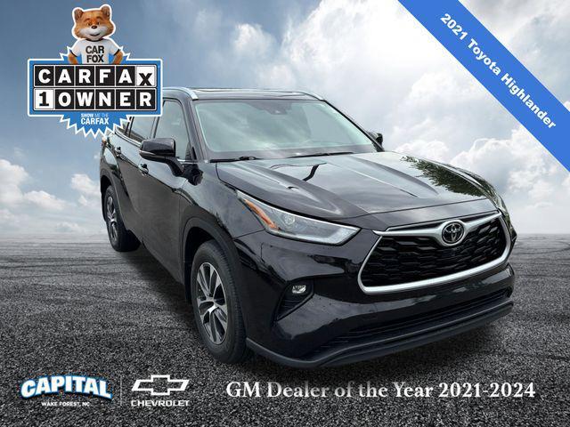 used 2021 Toyota Highlander car, priced at $32,500