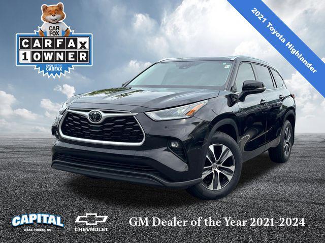 used 2021 Toyota Highlander car, priced at $32,500