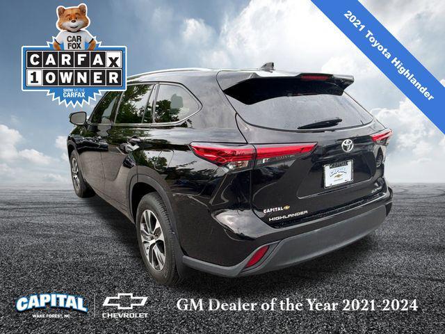 used 2021 Toyota Highlander car, priced at $32,500