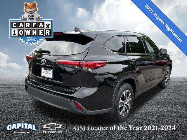 used 2021 Toyota Highlander car, priced at $32,500
