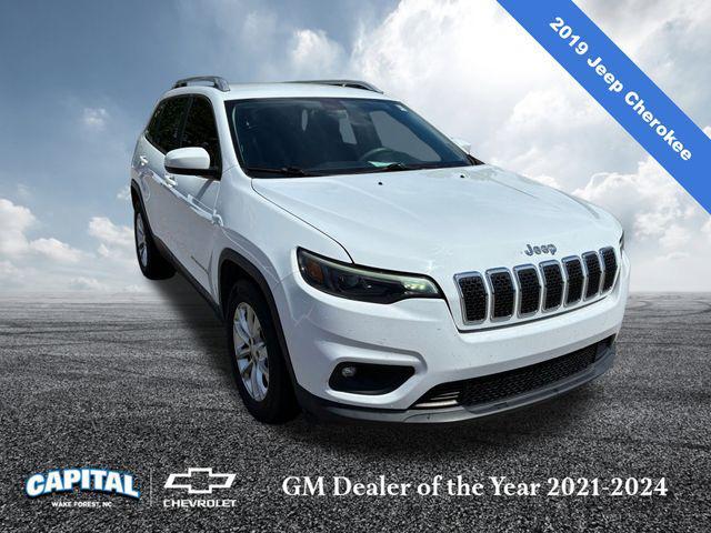 used 2019 Jeep Cherokee car, priced at $15,500
