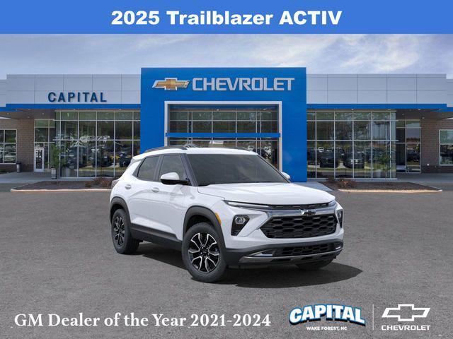 new 2025 Chevrolet TrailBlazer car, priced at $30,380