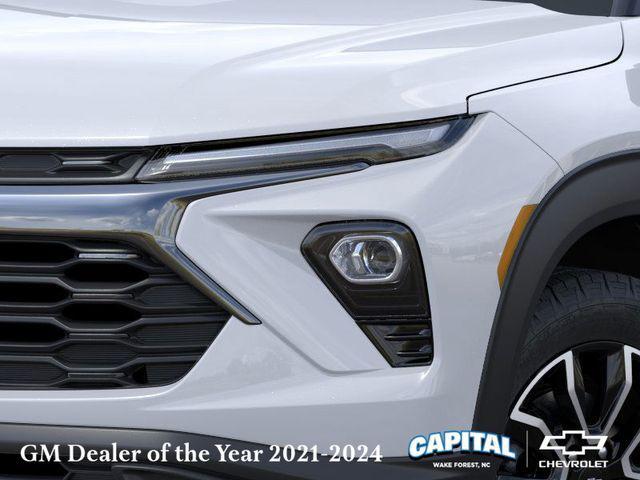 new 2025 Chevrolet TrailBlazer car, priced at $30,380