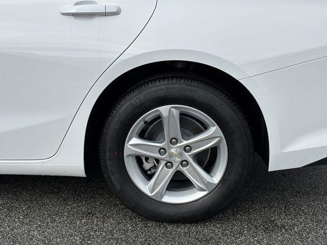 new 2024 Chevrolet Malibu car, priced at $24,485