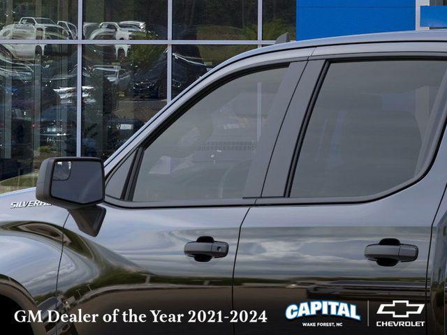 new 2025 Chevrolet Silverado 1500 car, priced at $43,140