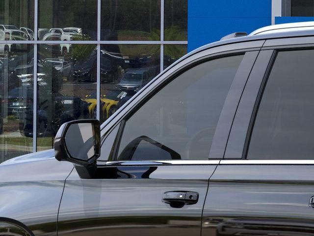 new 2025 Chevrolet Suburban car, priced at $71,679