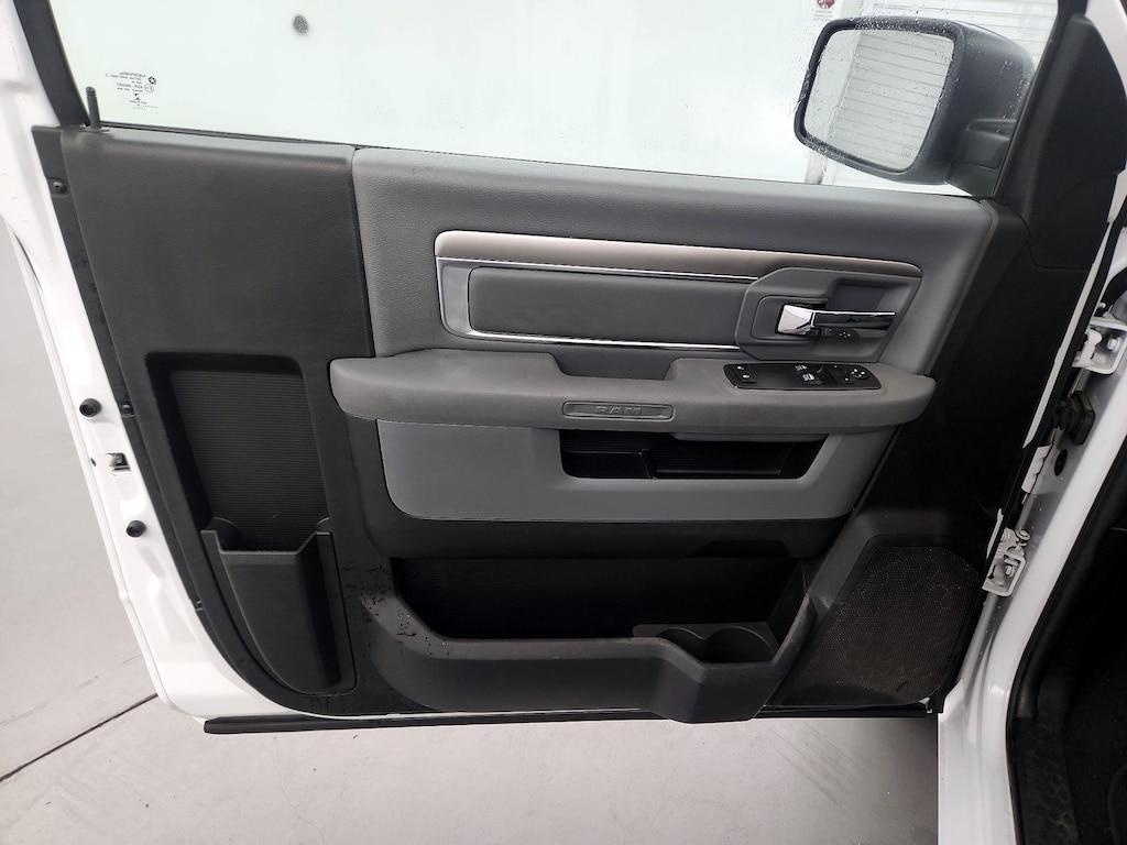 used 2020 Ram 1500 Classic car, priced at $21,998