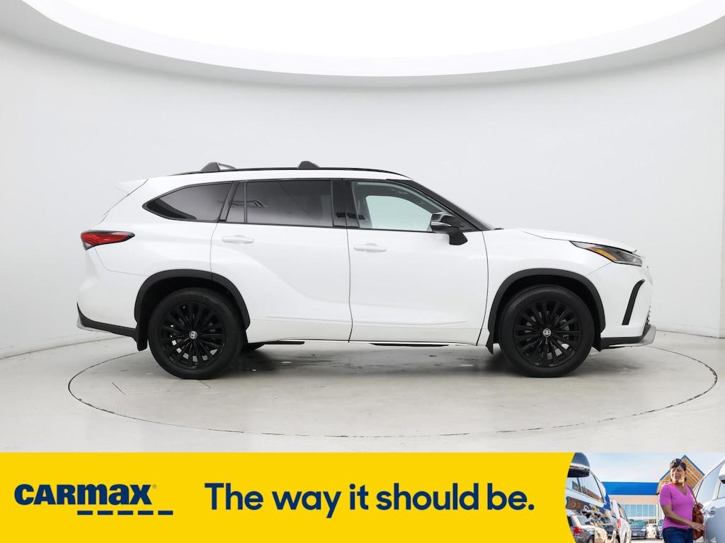 used 2023 Toyota Highlander car, priced at $42,998