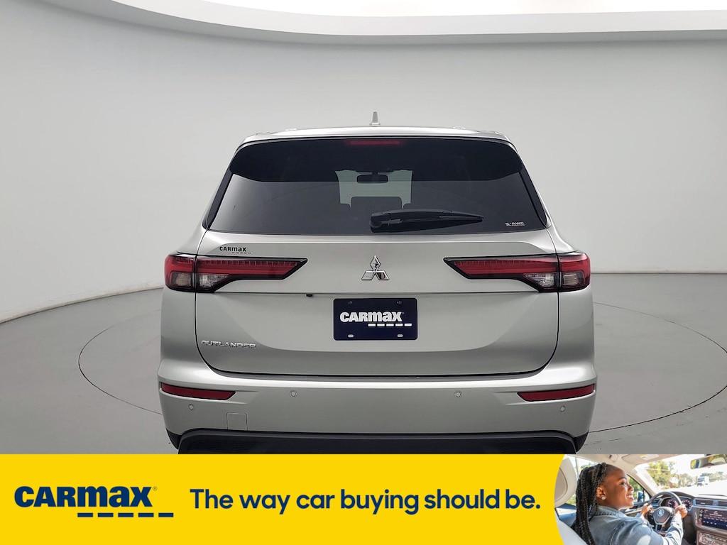 used 2022 Mitsubishi Outlander car, priced at $23,998
