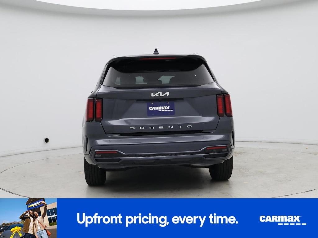 used 2022 Kia Sorento car, priced at $26,998
