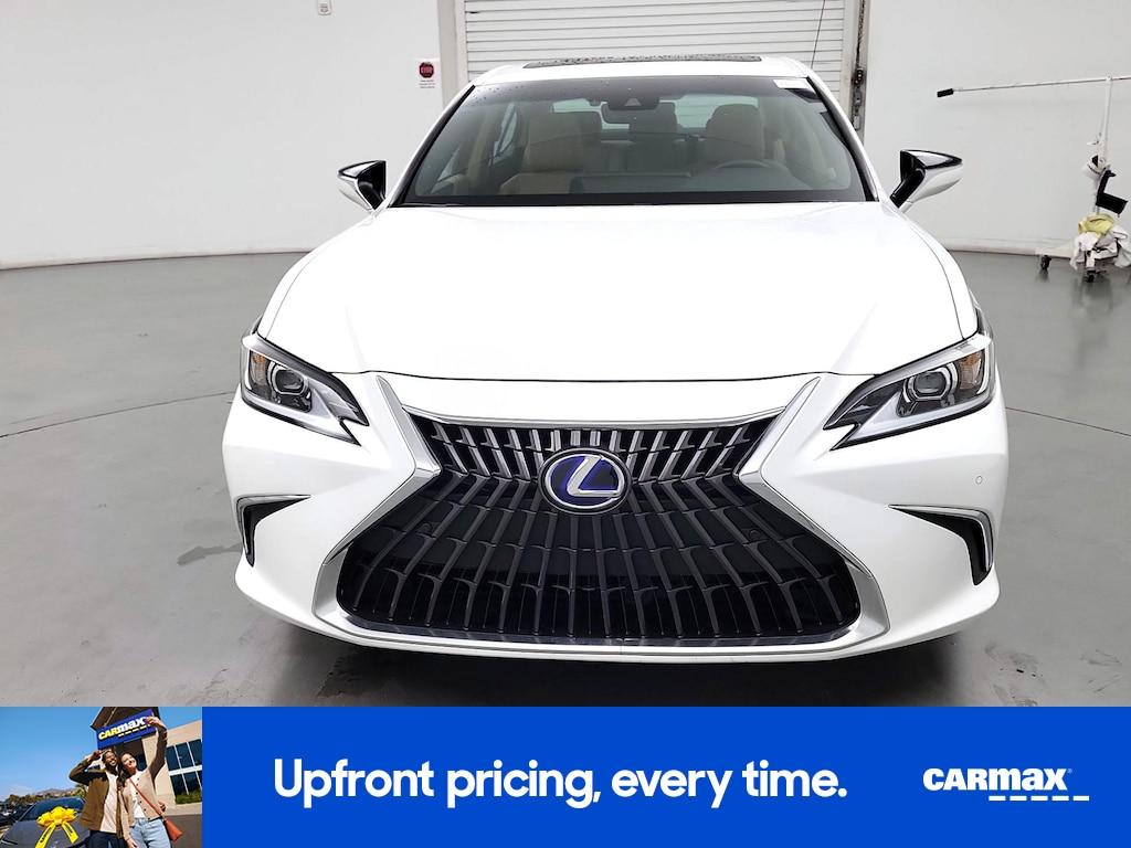 used 2022 Lexus ES 300h car, priced at $41,998