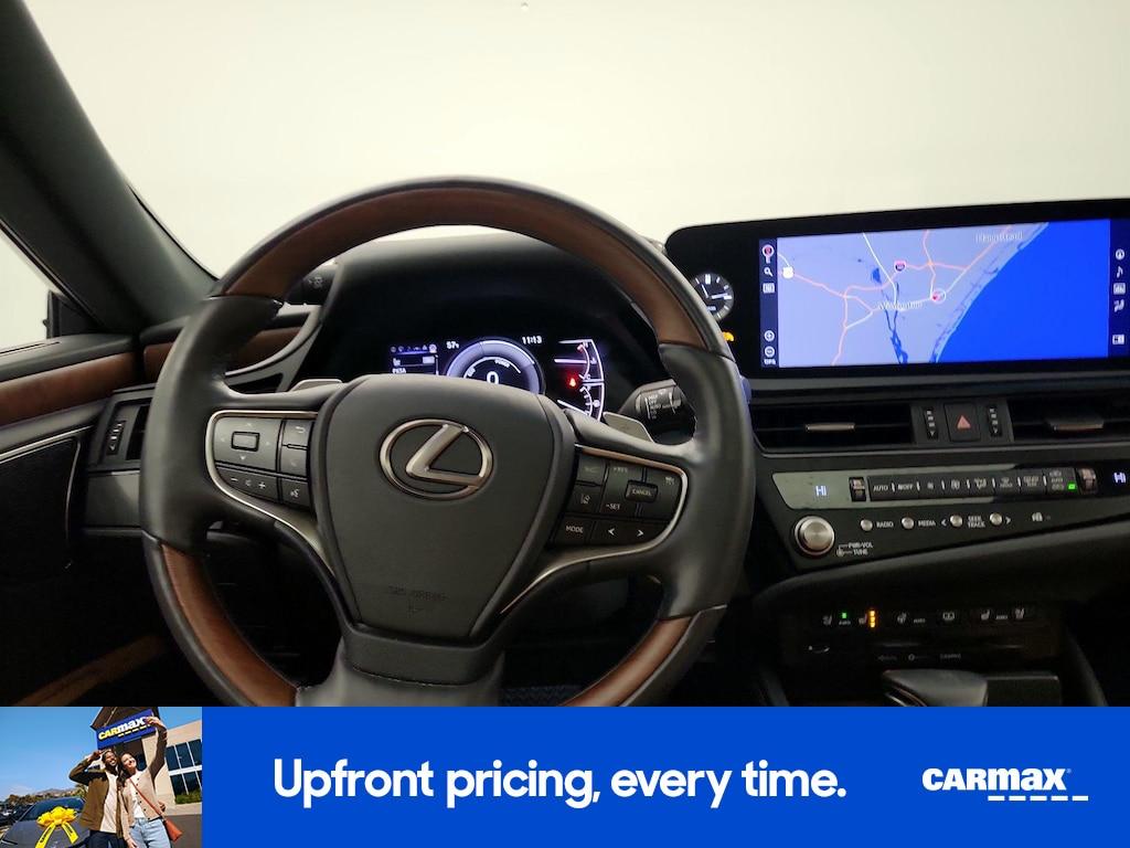 used 2022 Lexus ES 300h car, priced at $41,998