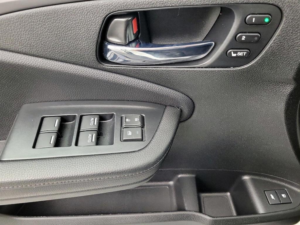 used 2021 Honda Pilot car, priced at $36,998