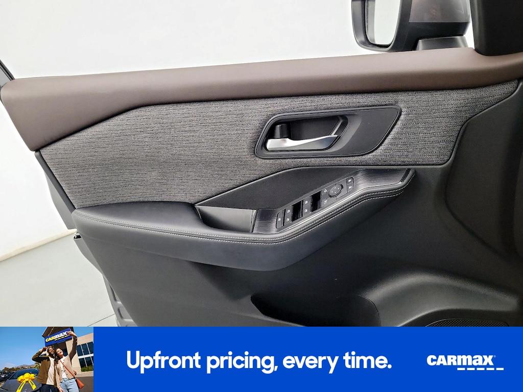 used 2023 Nissan Rogue car, priced at $23,998
