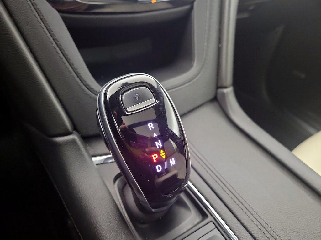 used 2021 Cadillac XT5 car, priced at $28,998