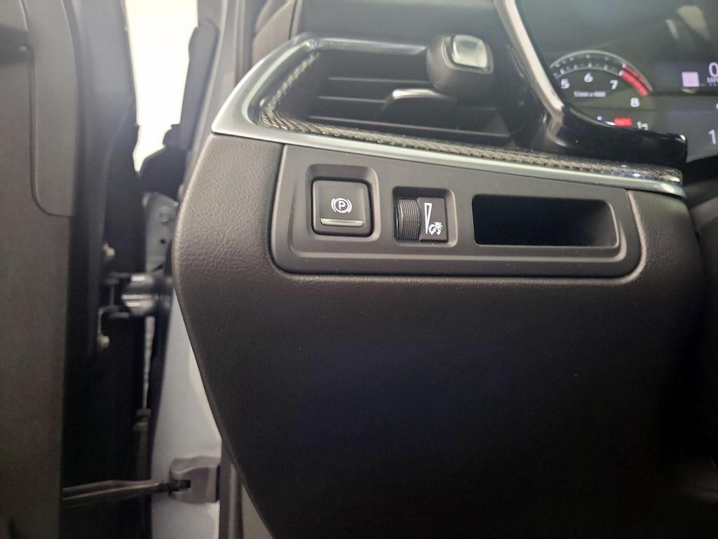 used 2021 Cadillac XT5 car, priced at $28,998