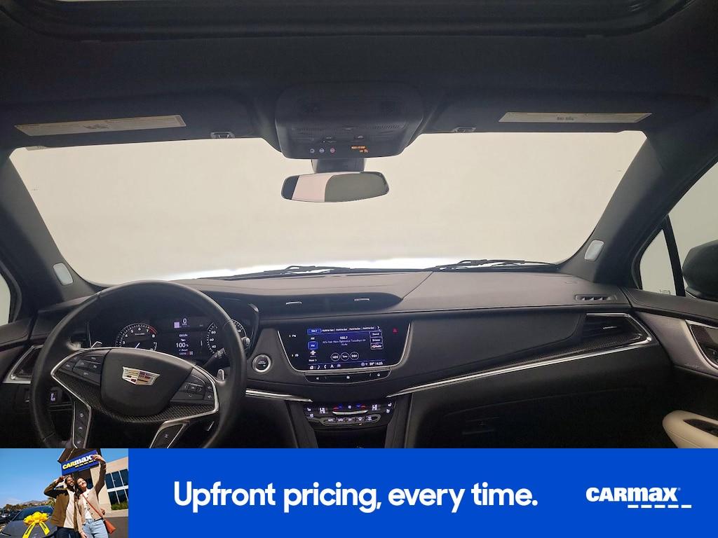 used 2021 Cadillac XT5 car, priced at $28,998