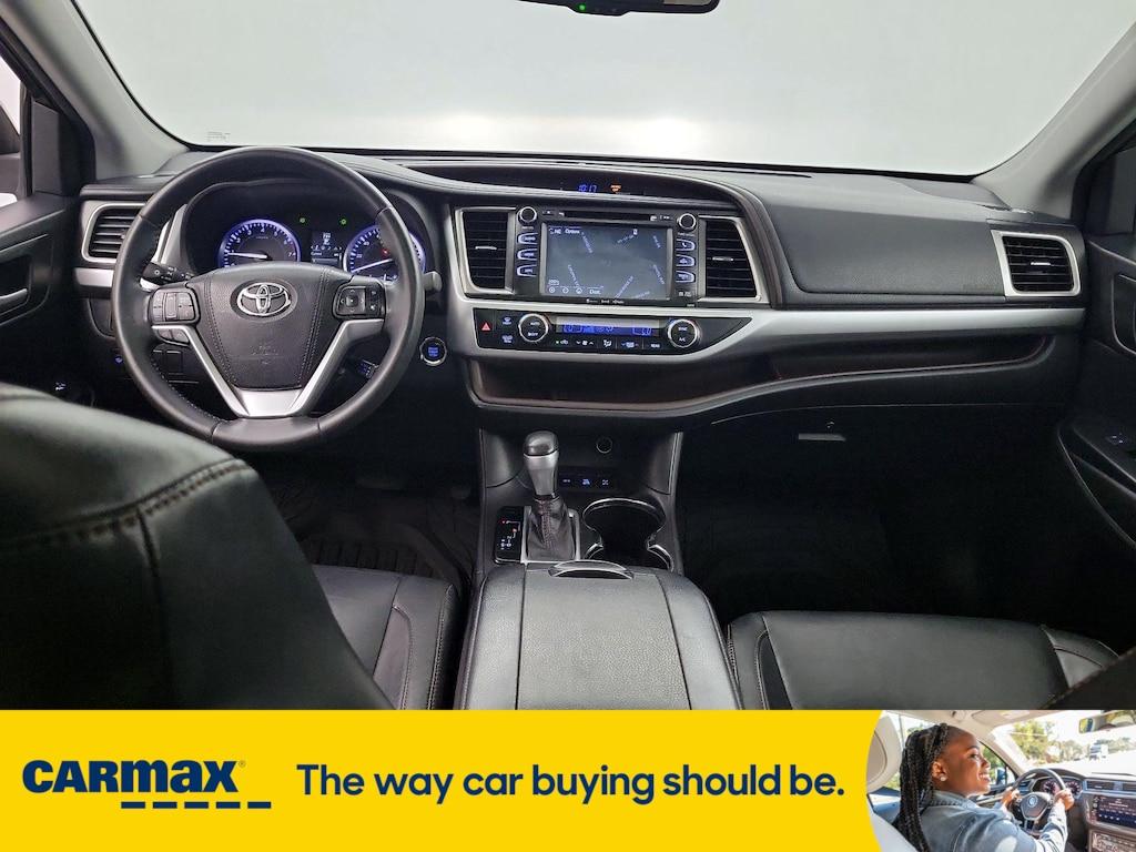 used 2016 Toyota Highlander car, priced at $23,998