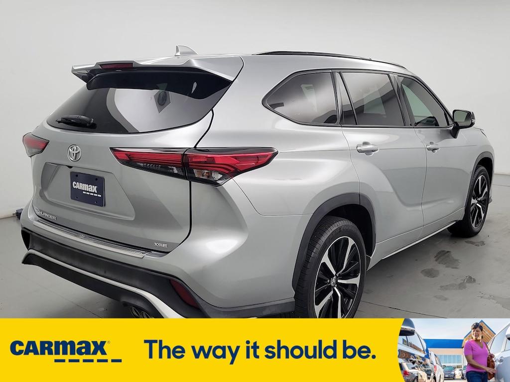 used 2021 Toyota Highlander car, priced at $30,998