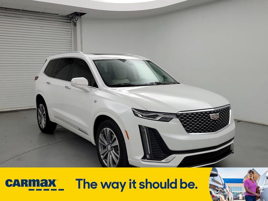 used 2022 Cadillac XT6 car, priced at $41,998